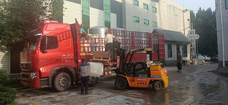 【川一股份】单级反渗透+变频设备发往山东济宁