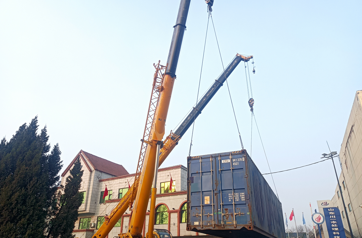 【川一股份】30T单级反渗透设备装柜发往柬埔寨